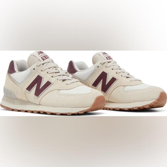 New Balance Shoes - New Balance 2022 Wmns 574v2 'Moonbeam Burgundy - Size 8